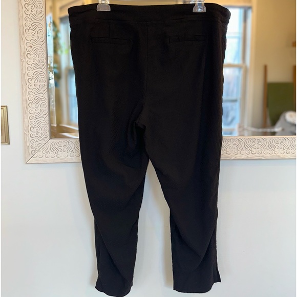 Lila Rose Black Patterned Stretch Pants / Leggings - 20W - Picture 2 of 3